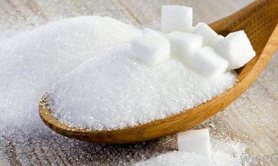 مقایسه آماری واردات شکر طی سال‌های ۹۲ تا ۹۵ نشان می‌دهد که واردات این محصول در سال گذشته بالغ بر ۶۰ درصد کاهش داشته است